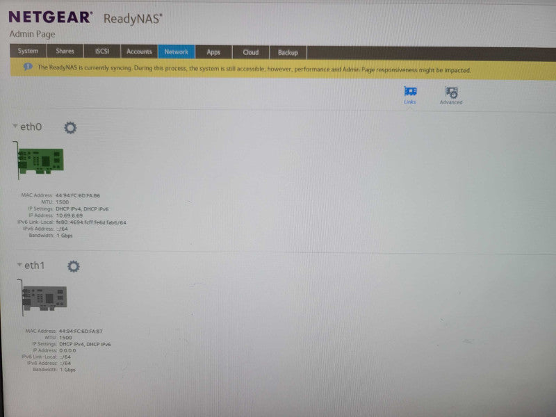 NetGear Advanced Network Storage RND-4C 4-Bay with 2x 4TB HDDs _