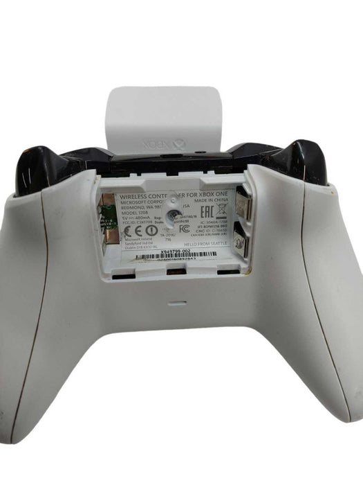 Microsoft Xbox One Controller White Model: 1708 â