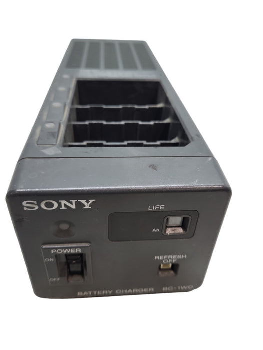 Classic SONY BATTERY CHARGER BC-1WD for NP-1 / NP-1B Ni-Cad cells BC-1WDCE &