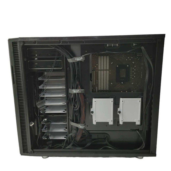 Fractal Design Case Asus Z97-E with Intel i7-4790 16GB RAM  -