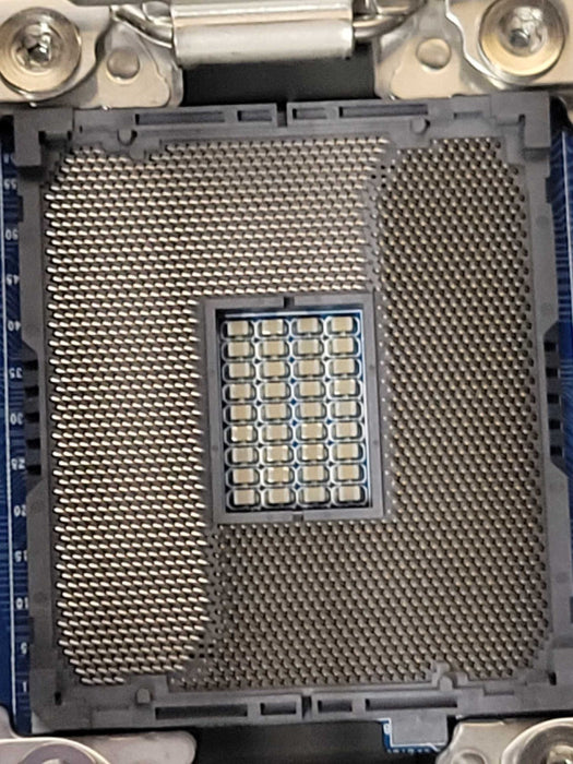 HP Z4 Workstation with 2x HDD Trays, No CPU/RAM/HDD/GPU, READ _