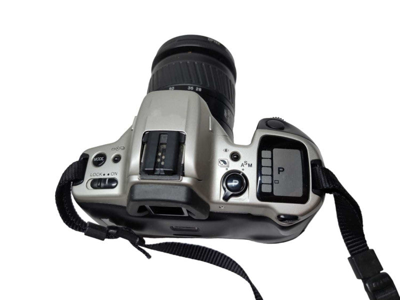 Minolta Dynax 500si + 28mm-80mm + Lowepro Topload Zoom1 %