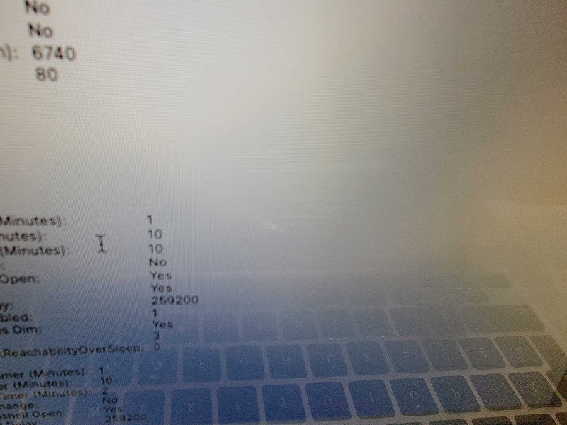 Apple Macbook Air 2015 13\\" Core i7-5650U @ 2.2GHz 8GB DDR3 120GB SSD (