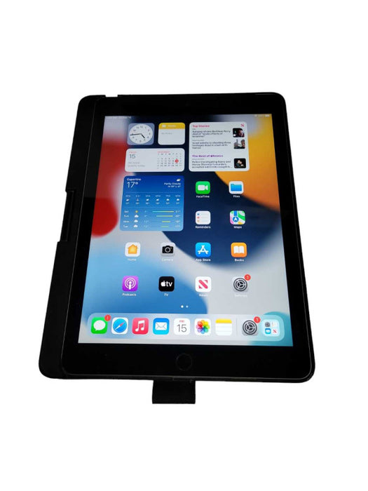 Apple iPad 6th Gen 128GB (A1954) + Keyboard Î