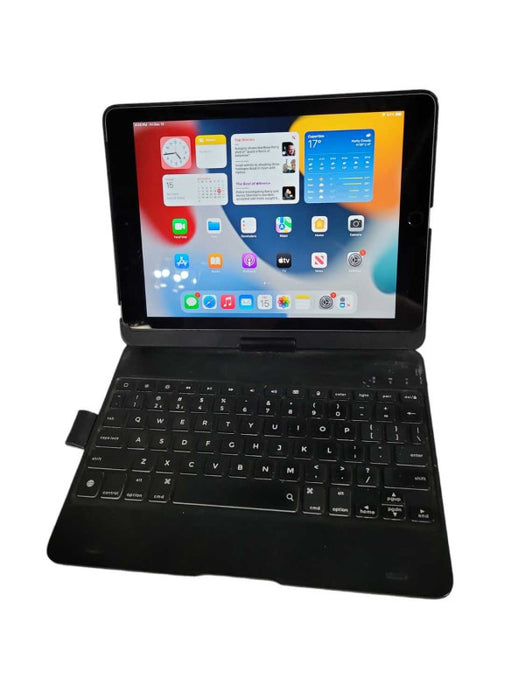 Apple iPad 6th Gen 128GB (A1954) + Keyboard Î