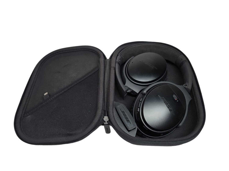 BOSE QC35 Headphones (READ) %