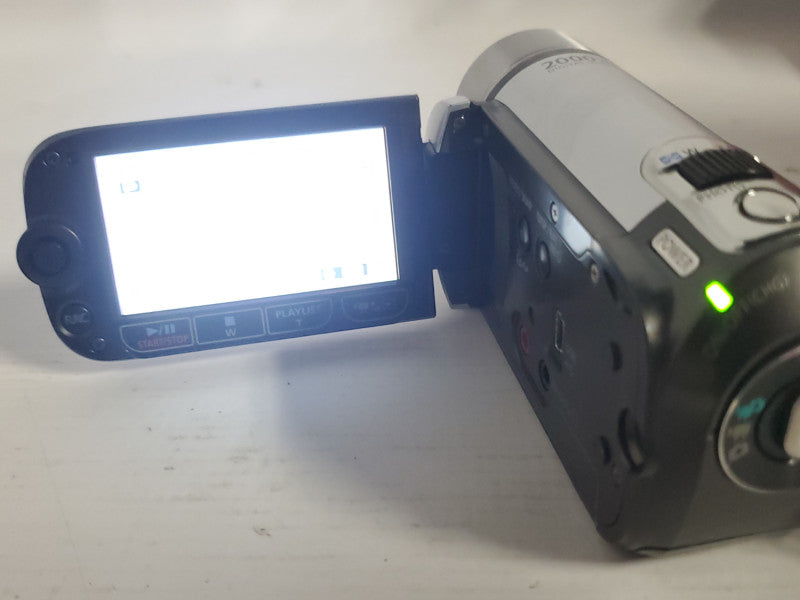 Canon FS200 Digital Video Camera |