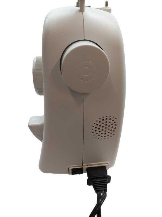 Brother Sewing Machine XL 2121 with foot pedal  â