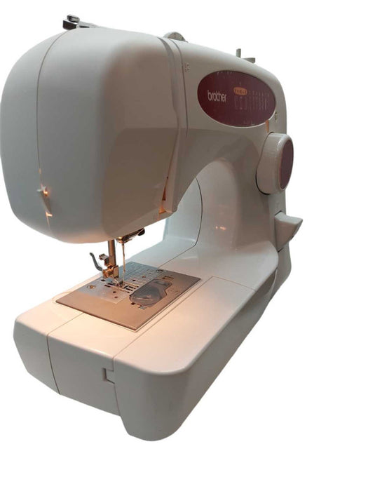 Brother Sewing Machine XL 2121 with foot pedal  â