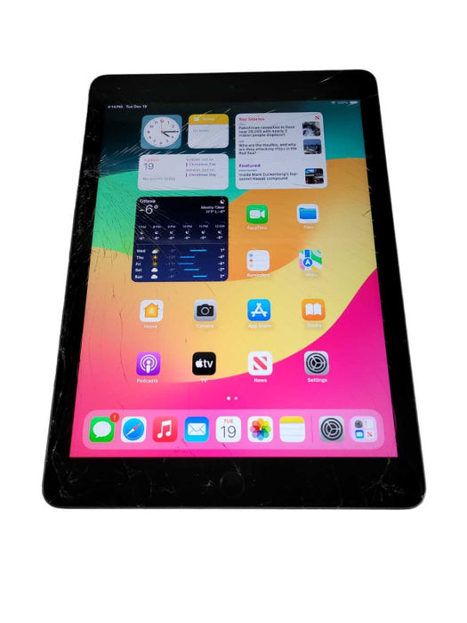 Apple iPad 6th Gen 32GB (A1954) - READ Î