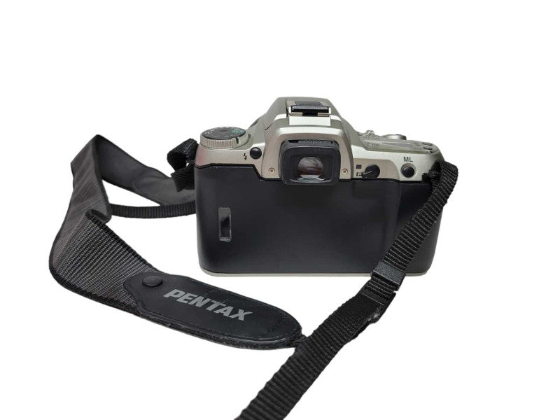 Pentax MZ-7 Film Camera with 28mm-200mm f3.8-22 %