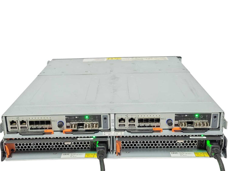 IBM Storwize V3700 24x 2.5\\" bays Storage Array 2x Nodes 00AR004, 2x PSU, READ _