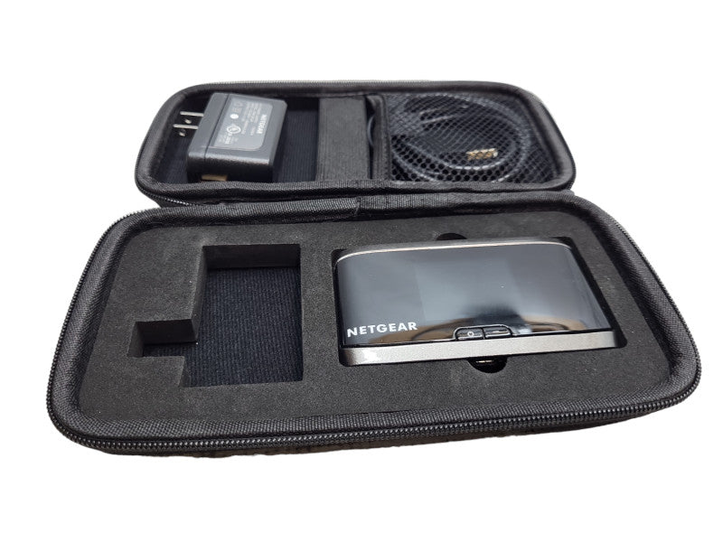SIERRA Portable wireless -NETGEAR with carrying case &