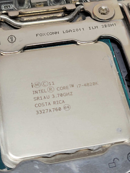 Intel Core i7-4820K @ 3.7GHz | ASUS P9X79 %