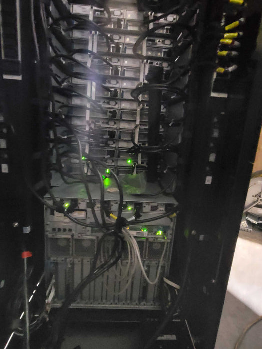 Hewlett Packard Enterprise XP7 Storage System disk array, READ _