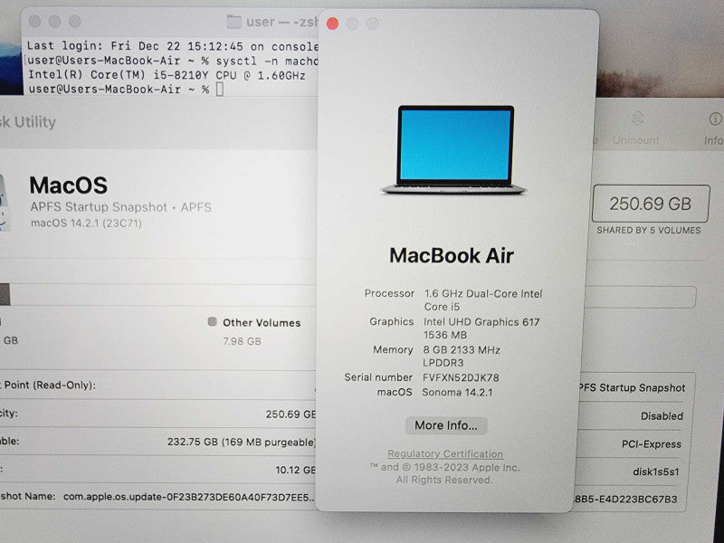 Apple Macbook Air 2018 13\\" Core i5-8210Y @ 1.6GHz 8GB DDR3 250GB SSD [Read] (