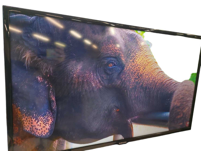 Samsung 40\\" LED TV 3D Model: UN40FH6030 â