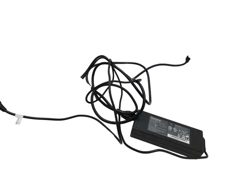 Toa AM/FM Synthesizer Tuner DT-930 =