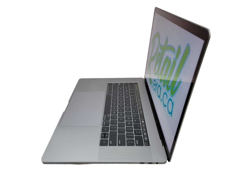 Apple Macbook Pro 2017 15\\" Core i7-7700HQ @ 2.8GHz 16GB DDR3 500GB SSD Radeon Pro 555 2GB (