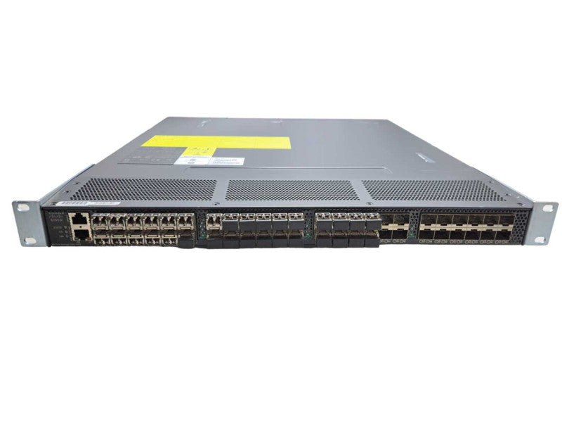 Cisco MDS 9148 48-Port (32 Active) SFP+ Fibre Channel Switch DS-C9148-32P-K9 )