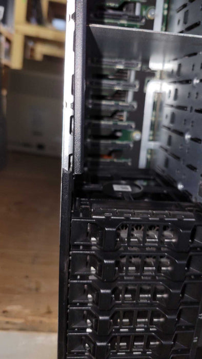 DELL PE R730XD - 2x Xeon E5-2697 v3 | 32GB RAM | PERC H730P MINI | 2x 1110W  %