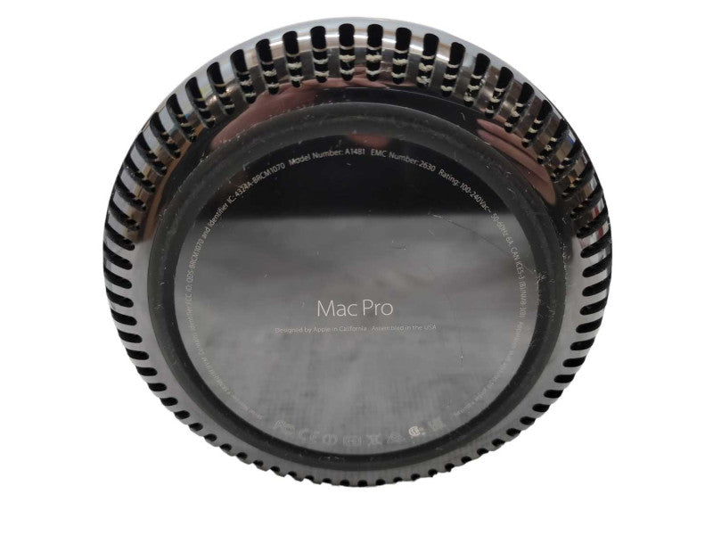 Apple Mac Pro 2013 4-Core Xeon E5-1620 v2 @ 3.7GHz 16GB DDR3 500GB SSD 2x AMD FirePro D300 2GB (