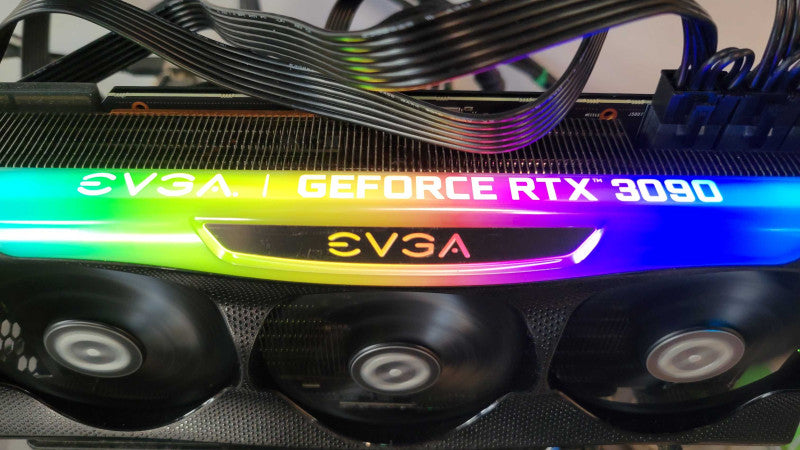 EVGA NVIDIA RTX 3090 FTW3 ULTRA 24GB (24G-P5-3987-KR)(READ) %