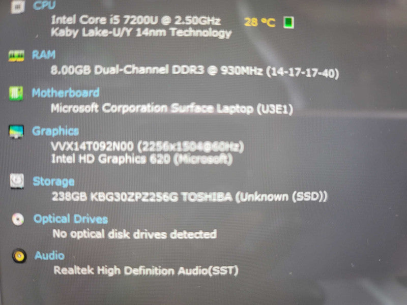 Microsoft Surface Laptop | i5-7200U| 8GB DDR3| 256GB SSD| BATTERY  Î²