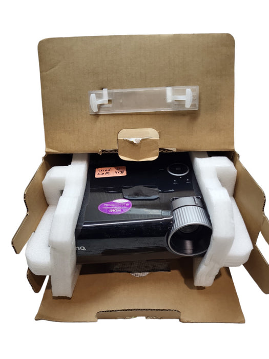 BenQ MX511 Projector 2,700 Lumens PC 3D Ready &