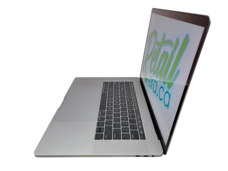 Apple Macbook Pro 2017 15\\" 4-Core i7-7820HQ @ 2.9GHz 16GB DDR3 1TB SSD Radeon Pro 560 4GB (