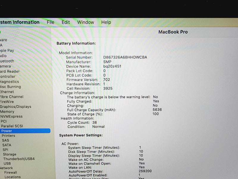 Apple Macbook Pro 2017 15\\" 4-Core i7-7820HQ @ 2.9GHz 16GB DDR3 1TB SSD Radeon Pro 560 4GB (
