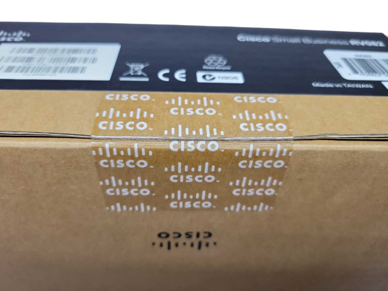 Cisco Small Business RV082 - 10/100 8-Port VPN Router %