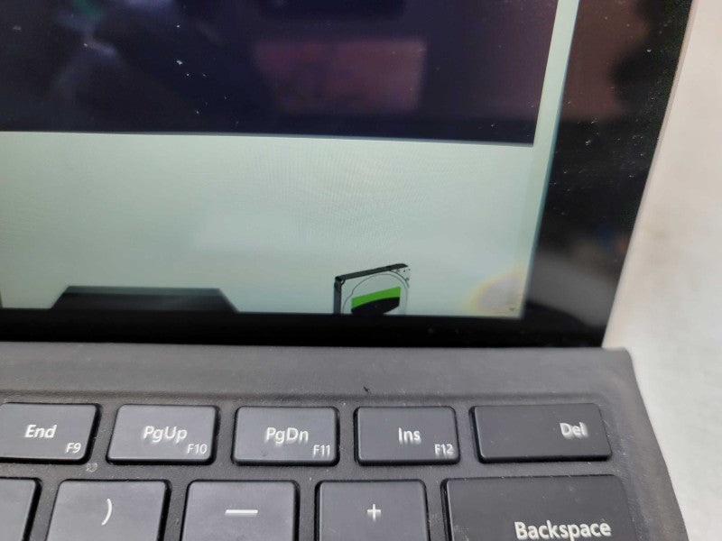Microsoft Surface Pro 3| i5-4300U| 8GB DDR3| 256GB SSD| FOR PARTS Î²