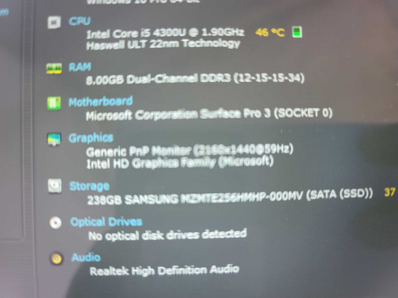 Microsoft Surface Pro 3| i5-4300U| 8GB DDR3| 256GB SSD| FOR PARTS Î²