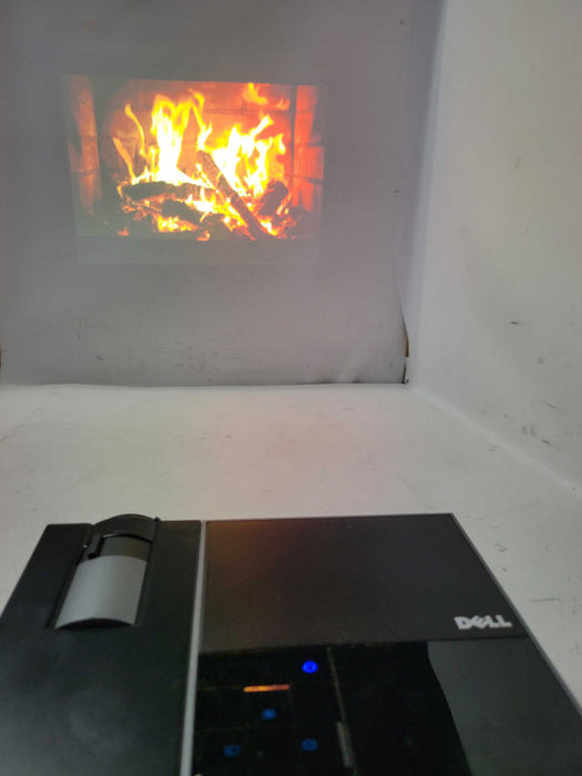 DELL M209X DLP FRONT PROJECTOR HDMI, 121 Lamp Hours, No Remote _