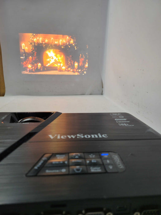 Viewsonic PJD5155 DLP HDMI projector  1146 lamp hours, No remote _