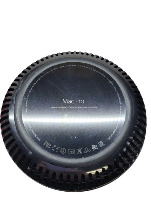 Mac Pro (Late 2013) Xeon E5-1620 v2 | 16GB | 250GB SSD | 2xFirePro D300 2GB %