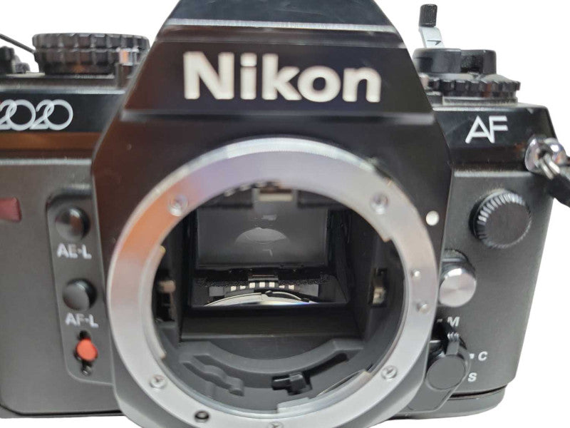 Nikon N2020 AF 35mm SLR Film Camera Body Only %