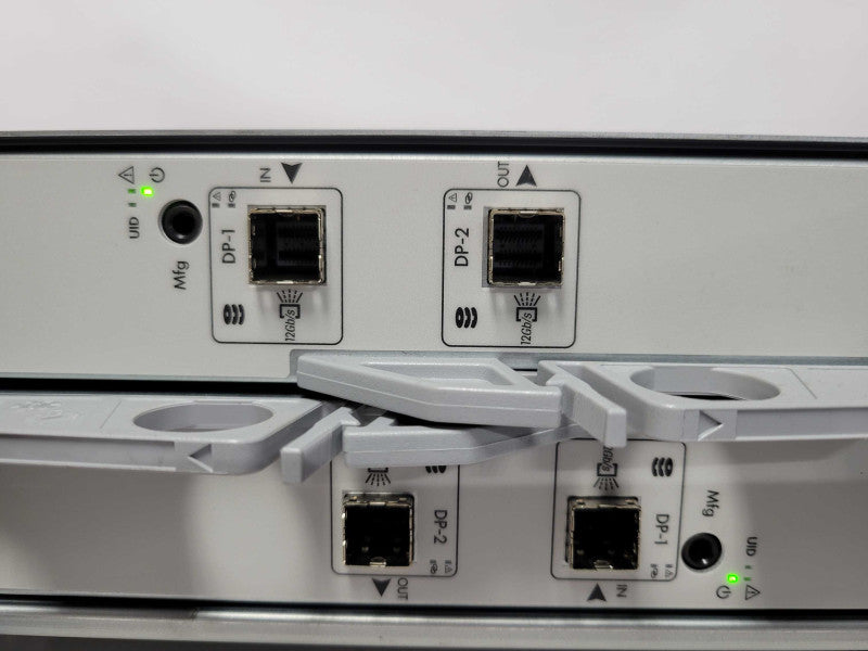 HPE HP 3PAR 8000 Storage Disk Array 2x 12Gbs controllers 2x PSU 24x 2.5\\" Tray _
