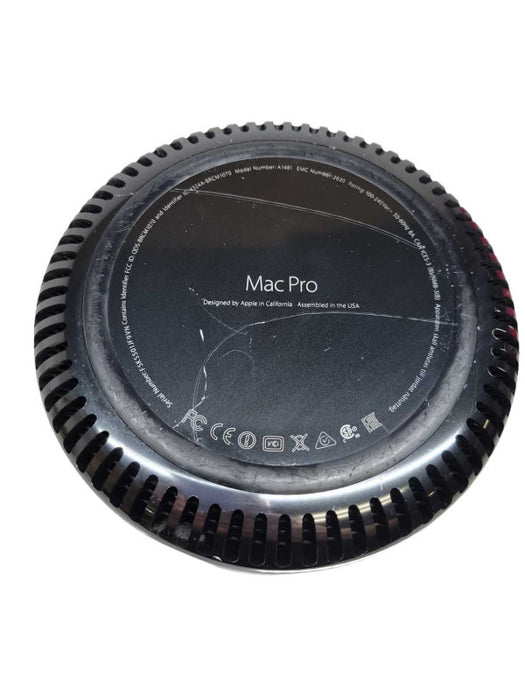 Mac Pro (Late 2013) Xeon E5-1620 v2 | 16GB | 250GB SSD | 2xFirePro D300 2GB % %