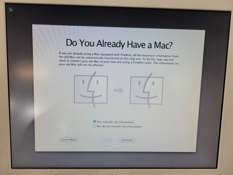 Apple iMac G4 700Mhz PowerPC G4 | 384MB RAM | 40GB HDD %