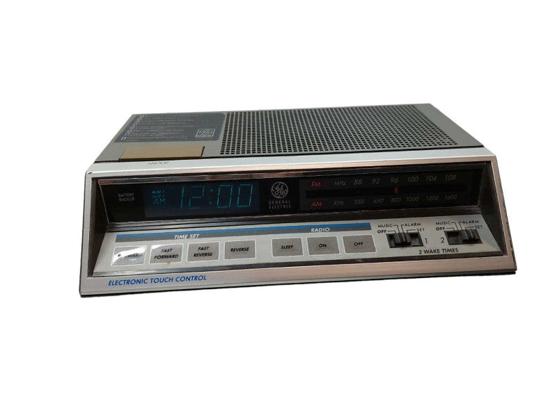 Vintage Alarm Clock Radio General Electric Model: 7-4663A =
