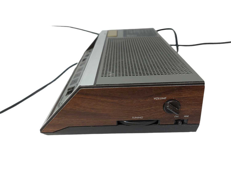 Vintage Alarm Clock Radio General Electric Model: 7-4663A =