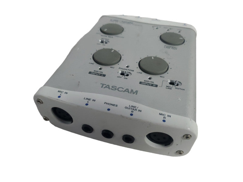 TASCAM US-122L USB 2.0 Audio/MIDI Interface (AS-IS) |