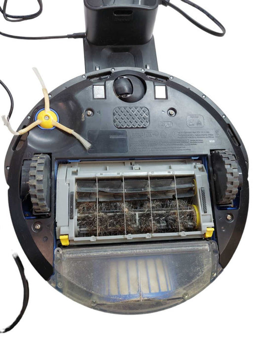 iRobot Roomba 60 Vaccum Cleaning Robot  â