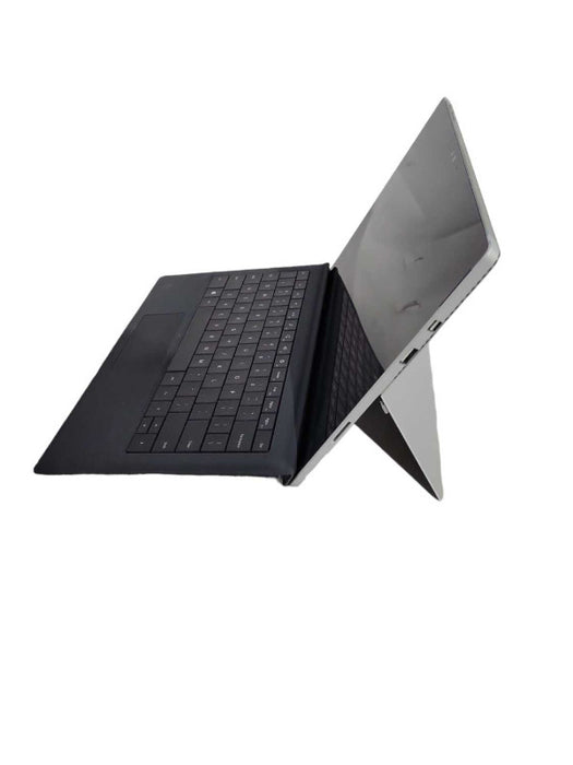 Microsoft Surface Pro 4 i5-6300U @ 2.40ghz / 4gb ram / 128GB SSD !