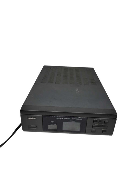 Uniden Satellite Selector Model UST 7700 AT  %