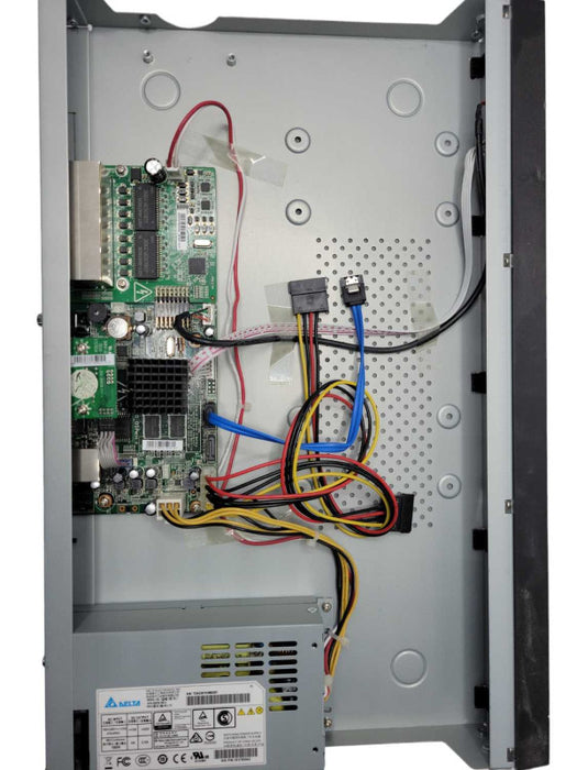 Hikvision 8 Ch DS-7608NI-E2/8P Embedded Plug & Play NVR No HDD, READ _