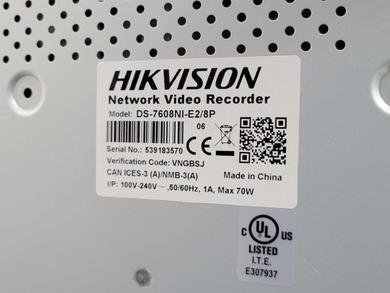 Hikvision 8 Ch DS-7608NI-E2/8P Embedded Plug & Play NVR No HDD, READ _