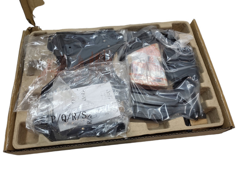 BRAND NEW Chief TS218SU Thinstall Dual Arm Swing Arm TV Mount with In-Wall Swing Arm Accessory &